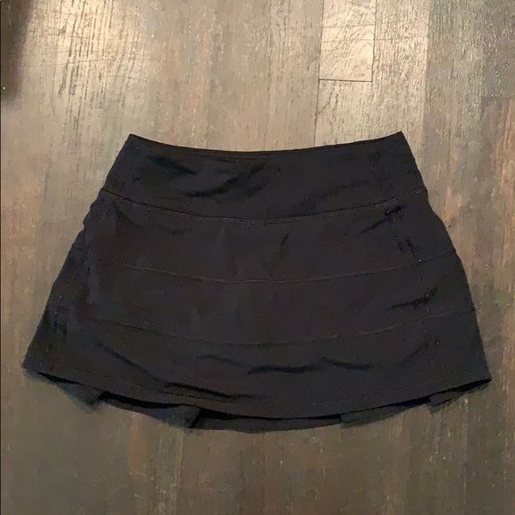 lululemon athletica Dresses & Skirts - Black Lululemon Pace Rival skirt